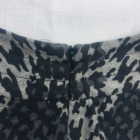 Trina Turk Abstract Print short sleeve Dress - Picture 6 of 6